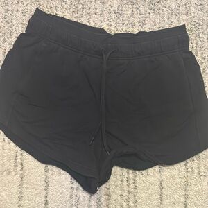 Inner glow high-rise short 3”